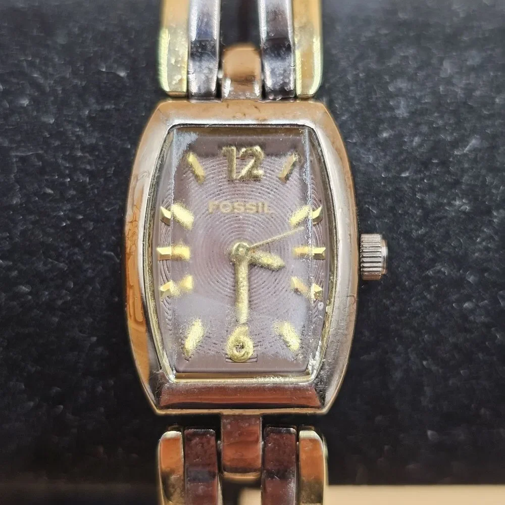 Fossil brown dial